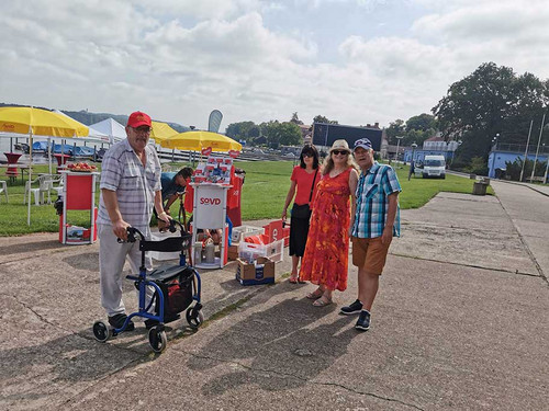 Menschengruppe am SoVD-Stand